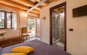5 habitaciones, cuna de viaje y wifi gratis 