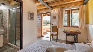 5 camere, culla da viaggio, Wi-Fi gratuito