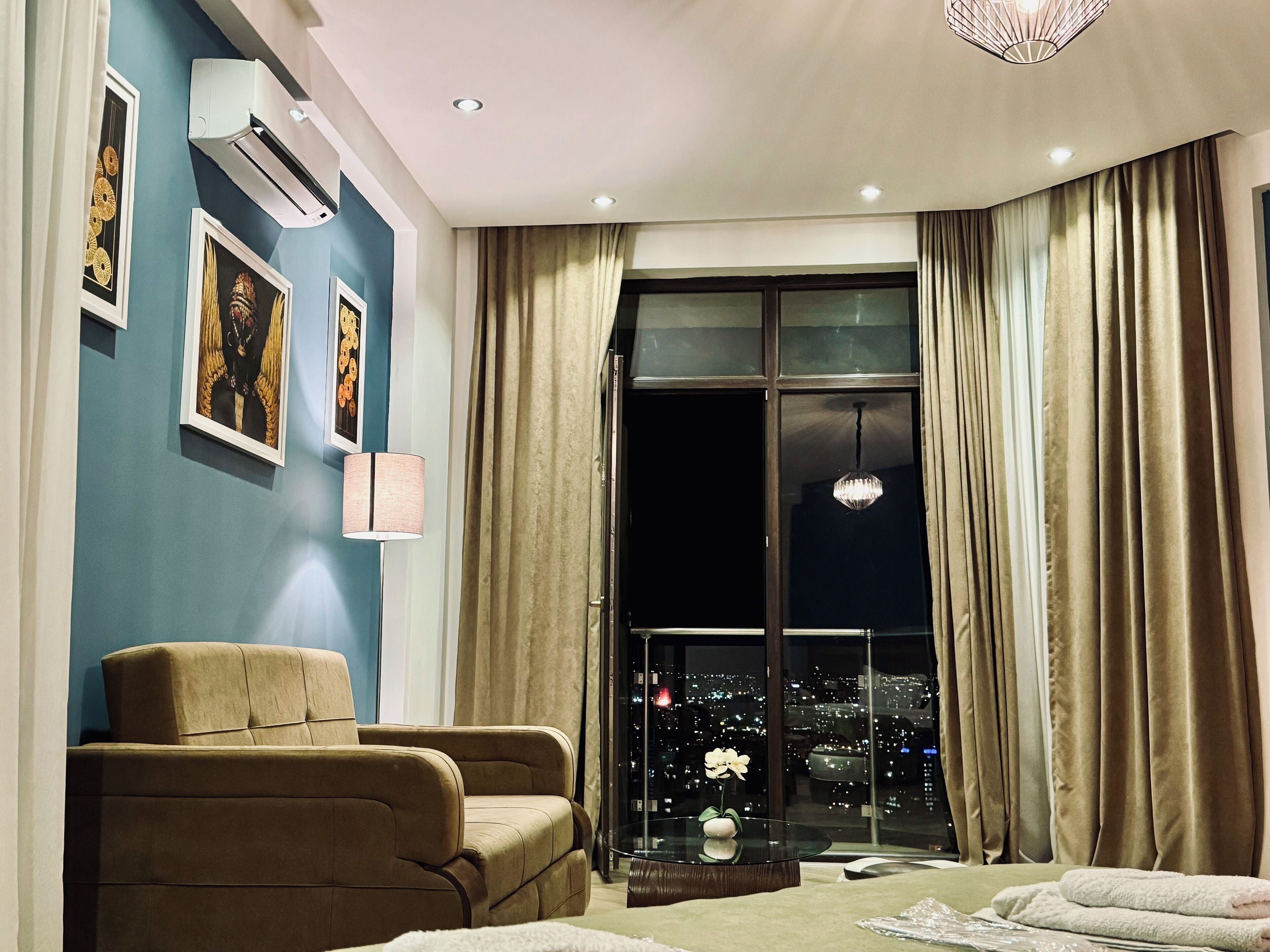 Luxury Double Room, City View | Egyptian cotton sheets, premium bedding, minibar, desk