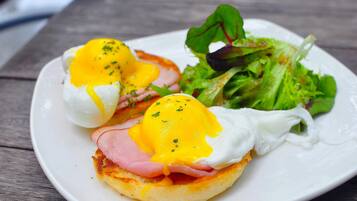 Free daily full breakfast