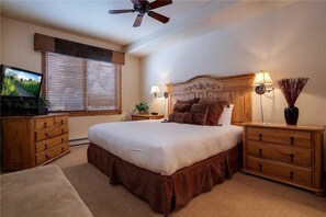 Appartement, meerdere bedden (3102 Champagne Lodge, Trappeur's Cros) | 2 slaapkamers, een strijkplank/strijkijzer, gratis wifi, beddengoed