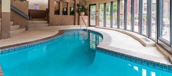 3102 Champagne Lodge, Trappeur's Crossing Apartment 2