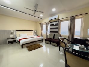 Executive Room | Desk, iron/ironing board, free WiFi - Hotel Krishna (Kohalpur)