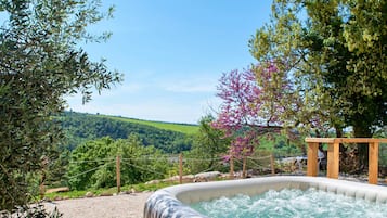 Glamping Eco-suite con colazione e vasca idromassaggio esclusiva | Tina de hidromasaje privada