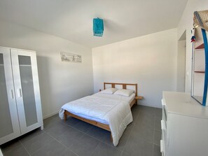 4 chambres, accès au Wi-Fi (inclus)