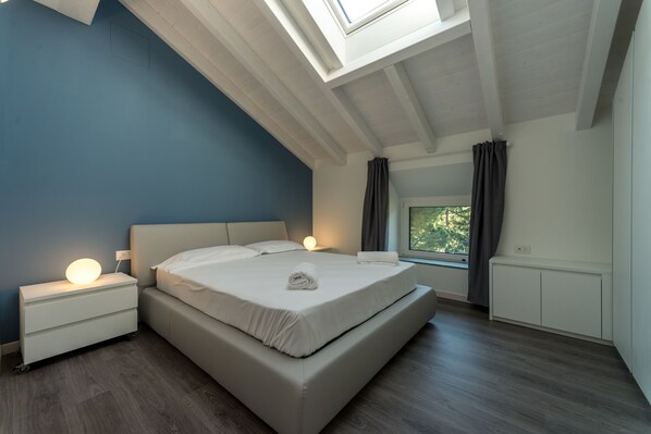 1 غرفة نوم ومكواة/لوح كي وواي فاي مجانًا