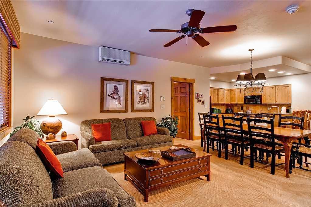 Apartment | Living area | TV, fireplace