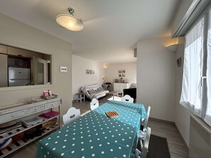 TV - Vacation Rental 3R 6 Sleeps - Saint-Jean-de-Monts (Saint-Jean-de-Monts)