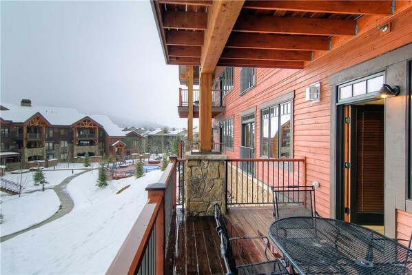 Apartment | Balcony - 5103 Emerald Lodge, Trappeur's Crossing Apartment 4 (Steamboat Springs)