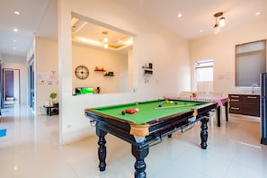 3-Bedroom Villa with Private Pool | Living area