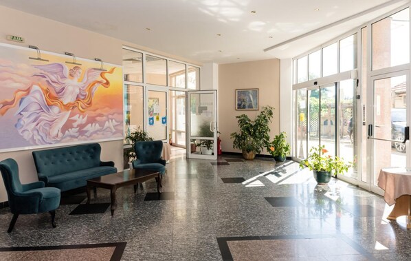 Lobby - Hotel Aurora - All Inclusive (Varna)