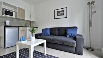 Premium Apartment, 1 Bedroom, Terrace | WiFi (free)