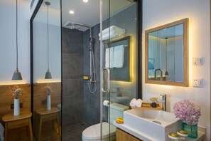 Design Double Room B | Bathroom