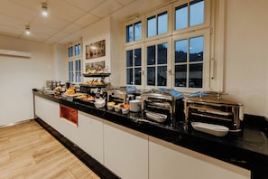 Desayuno buffet incluido todos los días
