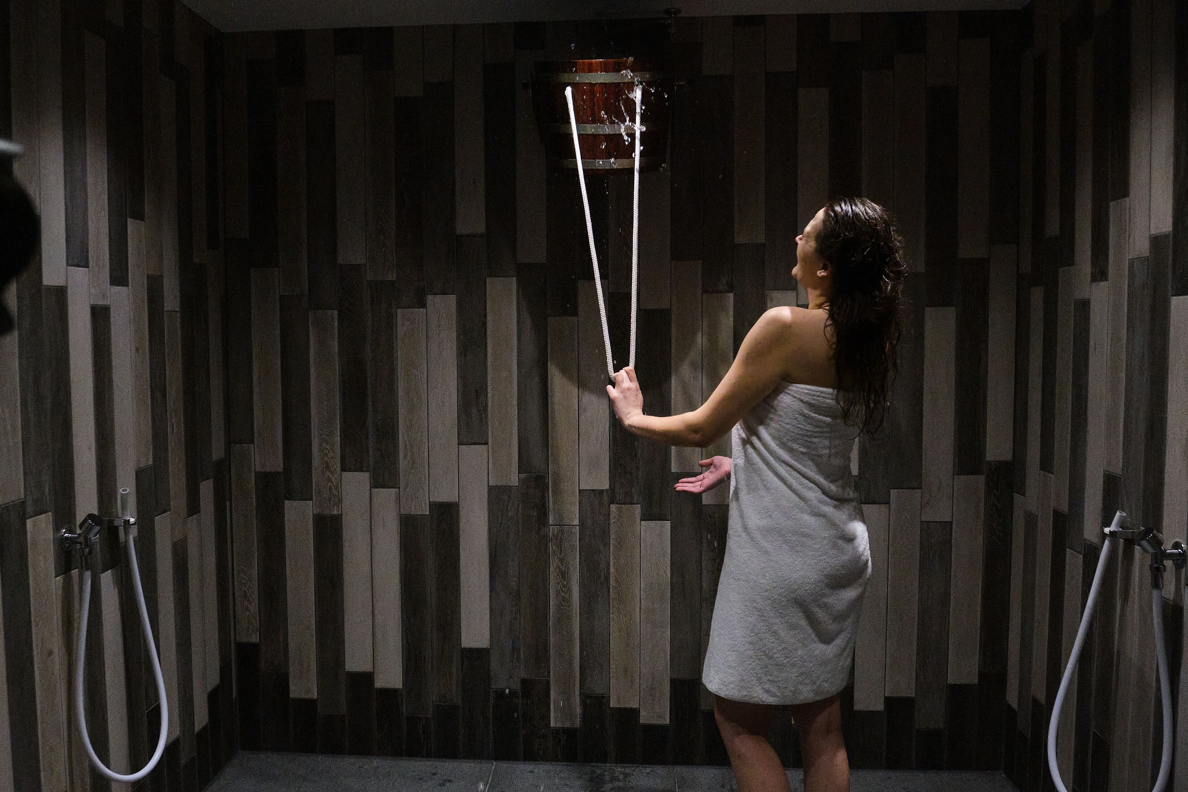 sauna, body treatments, body wraps, body scrubs, facials