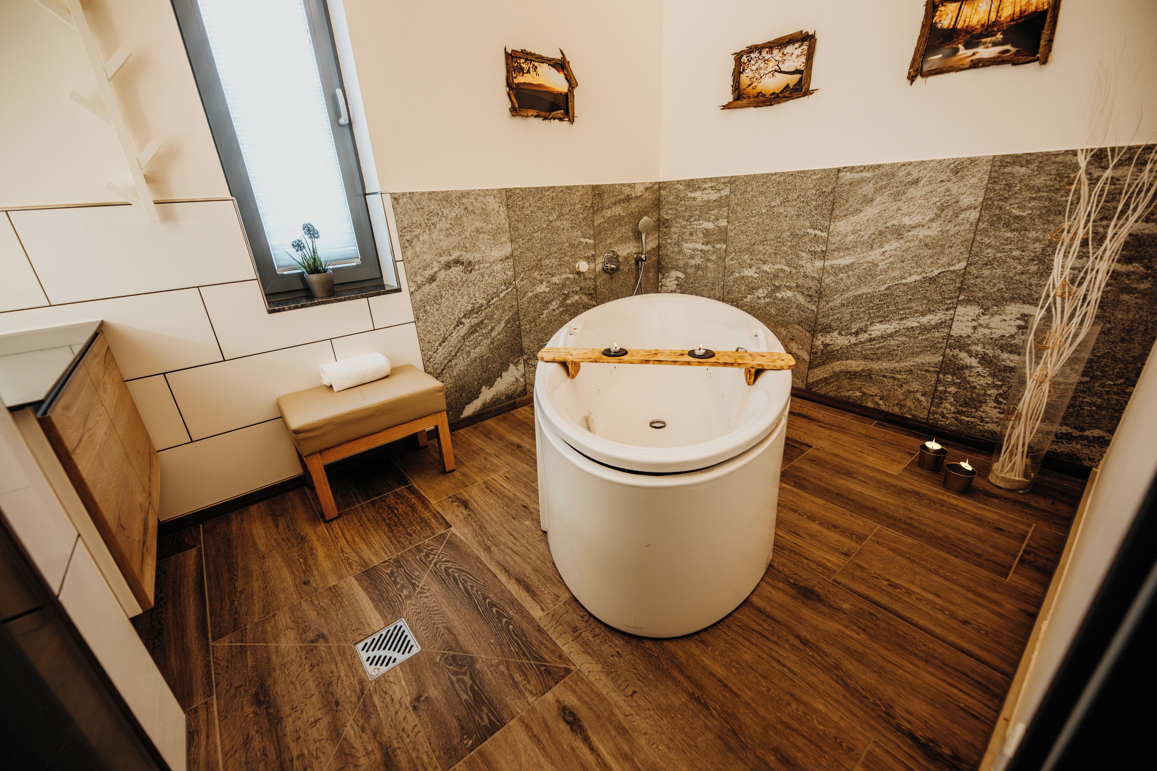 sauna, body treatments, body wraps, body scrubs, facials