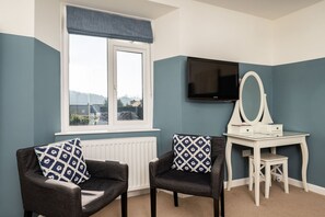 Hochwertige Bettwaren, individuell dekoriert, individuell eingerichtet