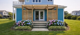 Charming Cottage in Downtown Kure Beach: A 2 Minute Walk to Ocean & Boardwalk