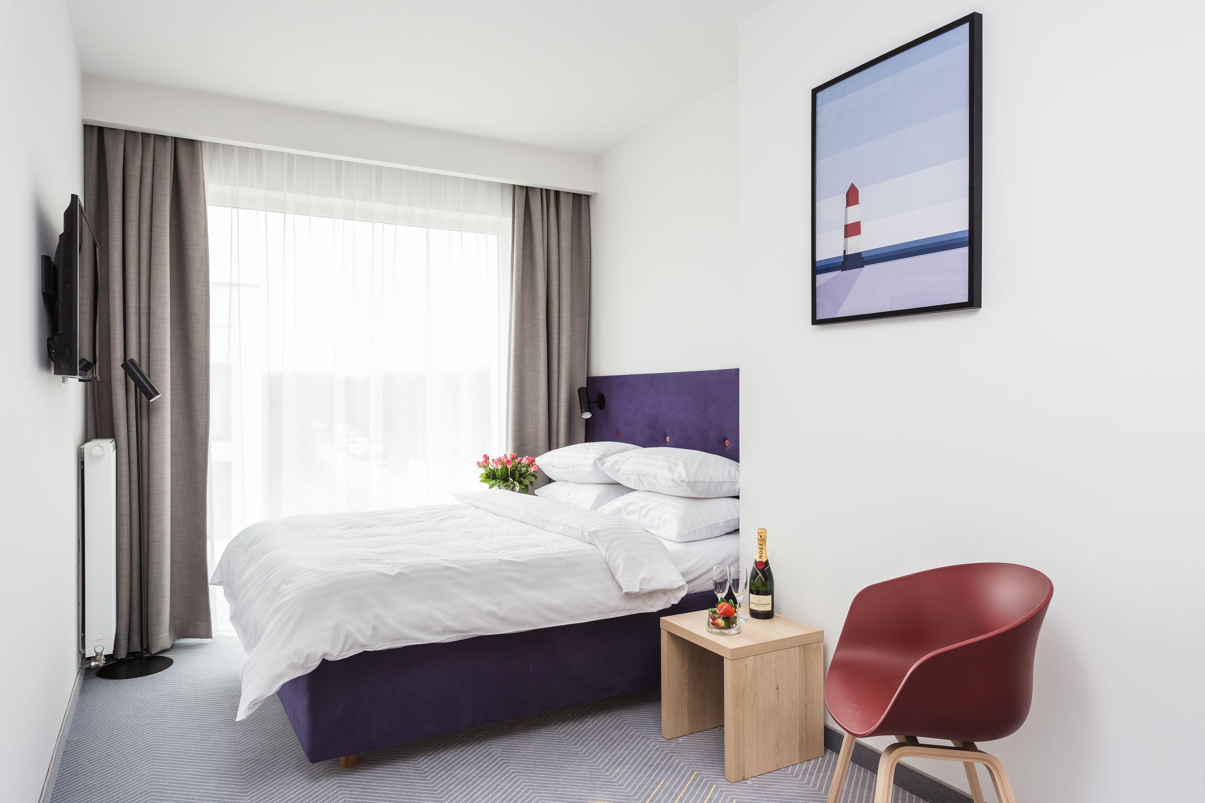 Classic Double Room | In-room safe, desk, cribs/infant beds, rollaway beds