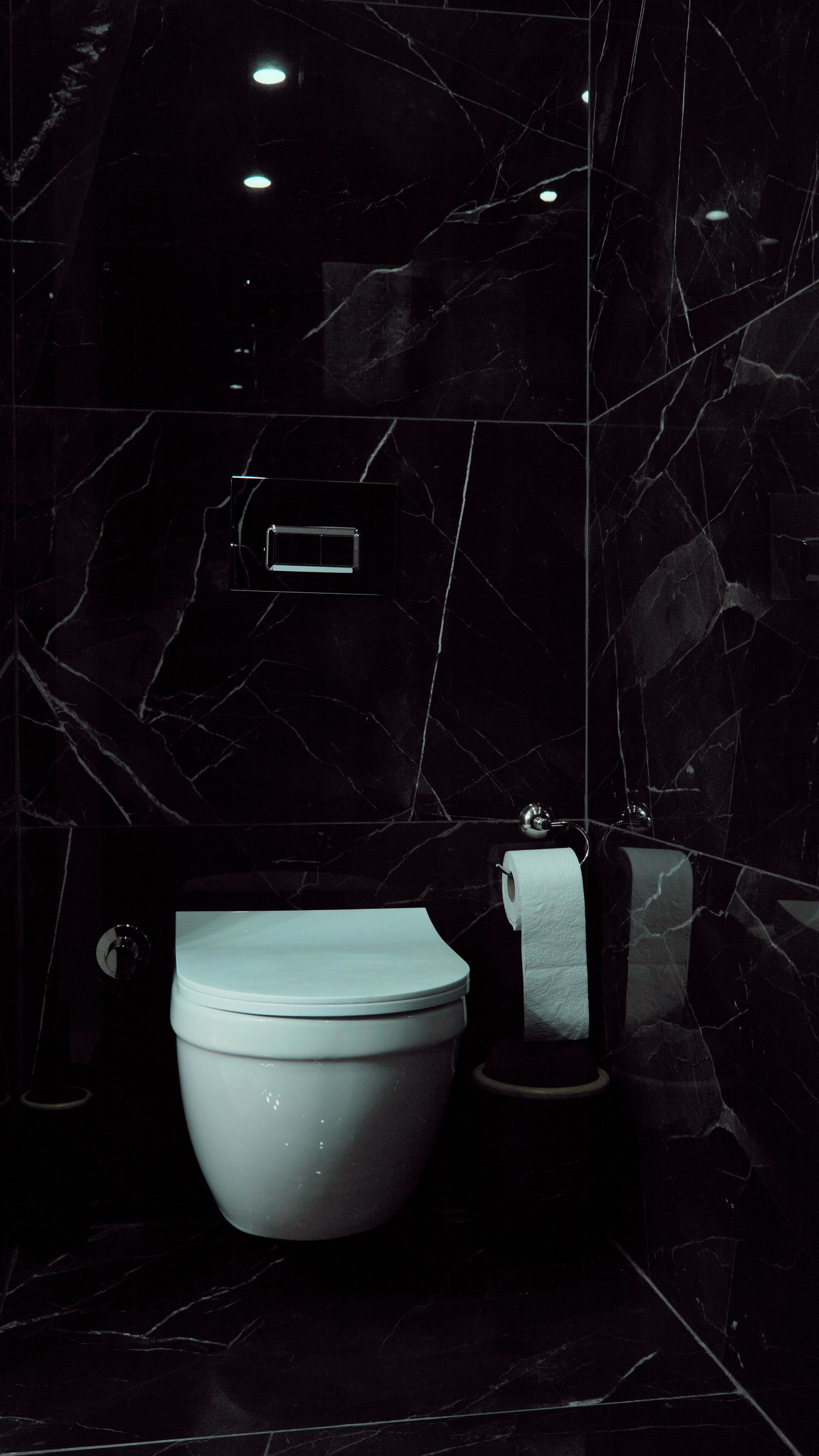 deluxe studio | bathroom | shower, hair dryer, slippers, towels