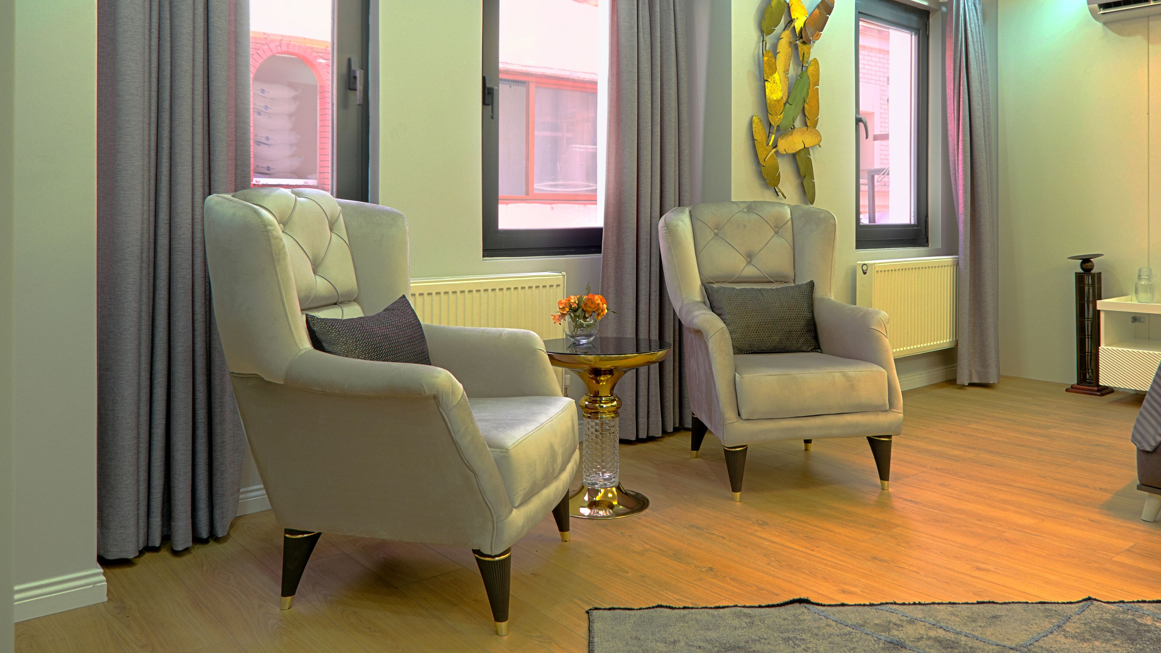 deluxe studio | living area | 43-inch lcd tv with cable channels