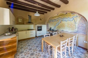 Villa, 3 Bedrooms | Private kitchen - Villa La Rossa (Varenna)