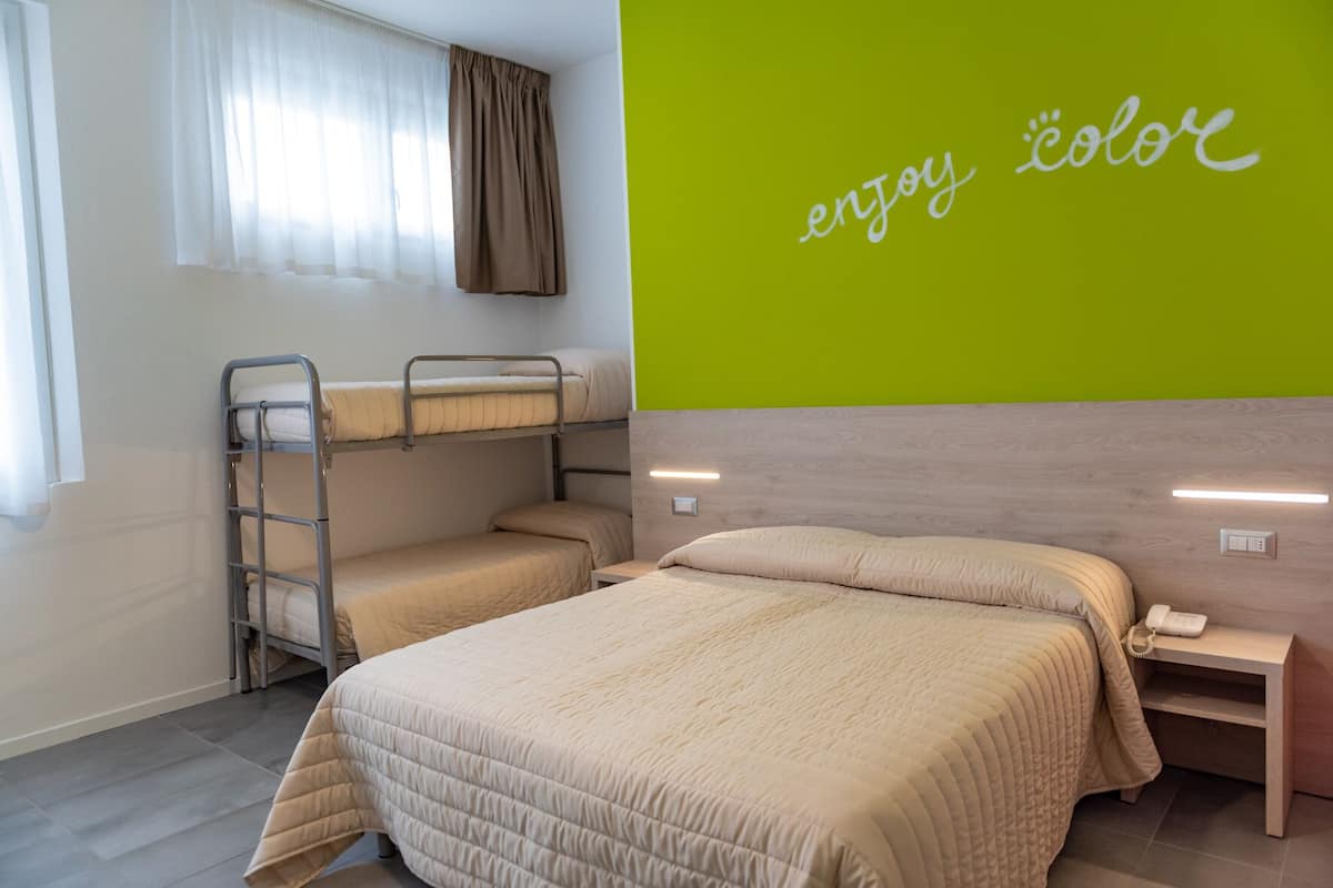 In-room safe, desk, free WiFi, bed sheets