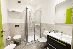 Shower, free toiletries, towels - Color Green Village Cesenatico Family (Cesenatico)