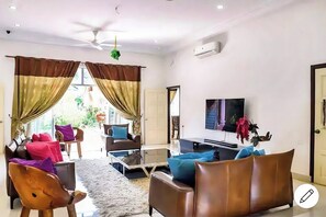 Interior - Villa Solihin (Sungai Buloh)