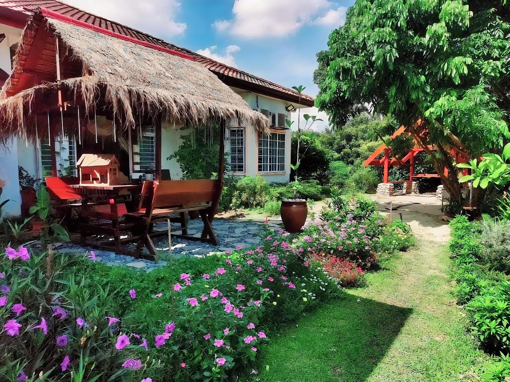 Children’s play area – outdoor