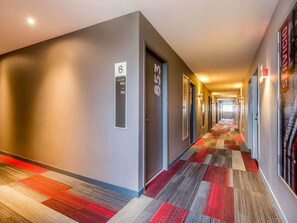 In-room safe, desk, laptop workspace, soundproofing