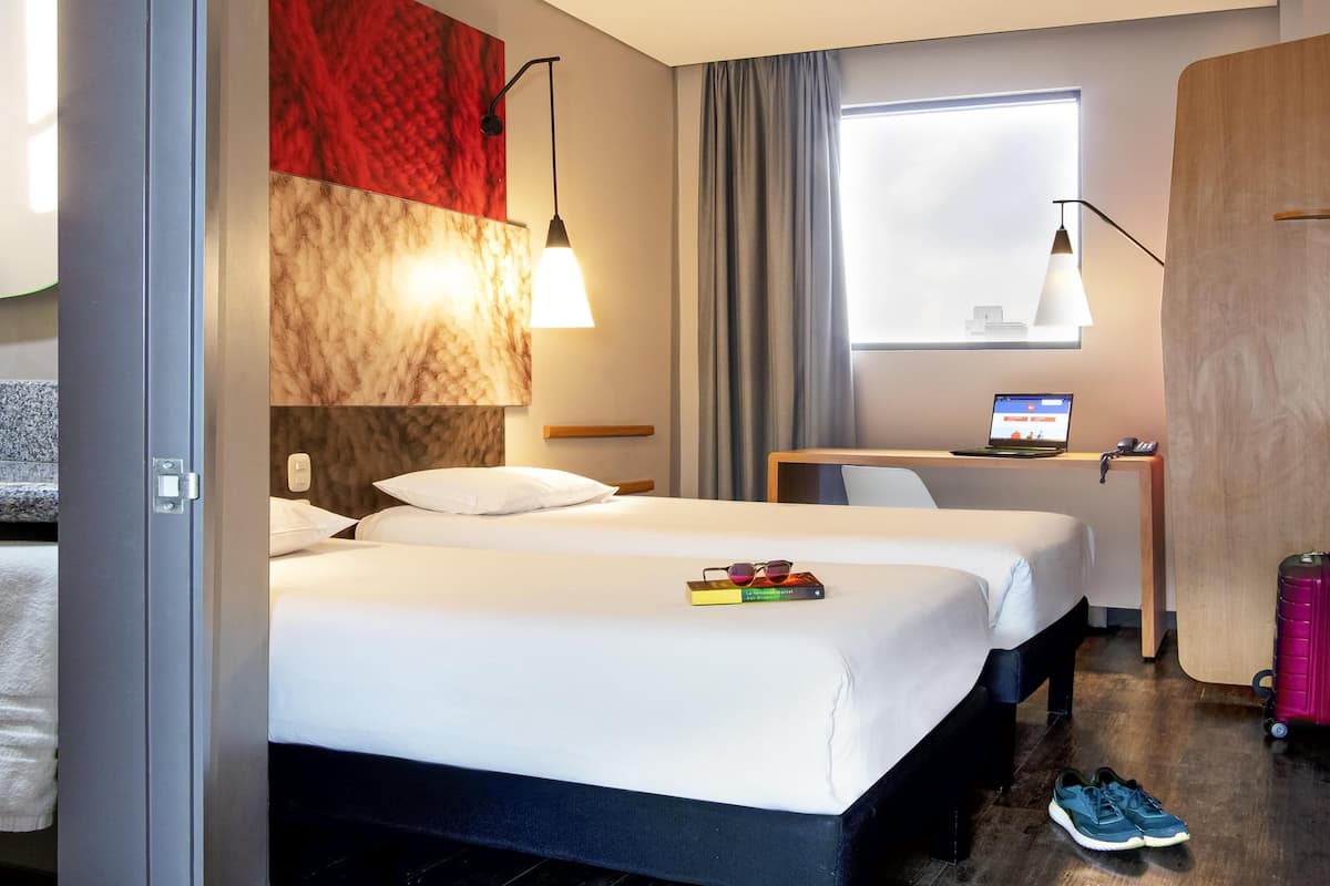 Standard Twin Room, 2 Twin Beds | In-room safe, desk, laptop workspace, soundproofing