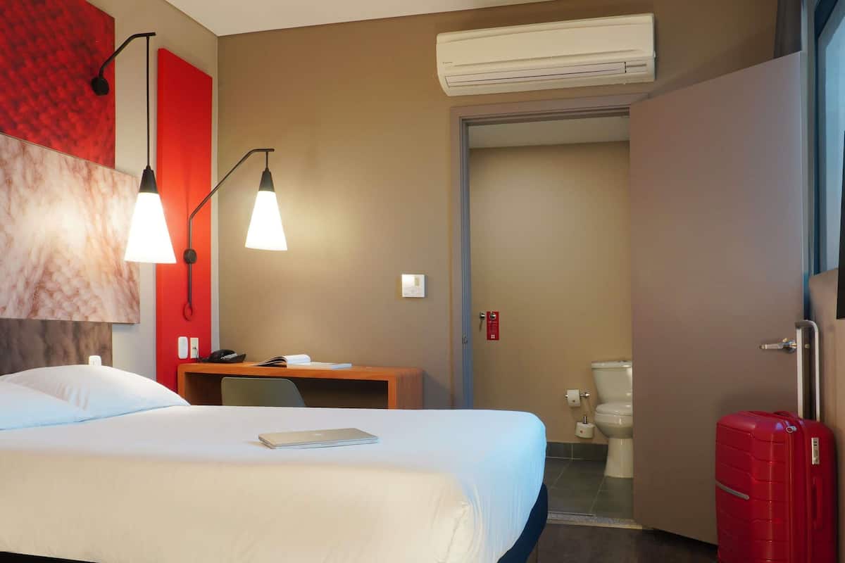 In-room safe, desk, laptop workspace, soundproofing