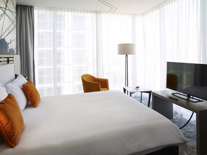 Habitación estándar, 1 cama doble | Caja fuerte, escritorio, sistema de insonorización