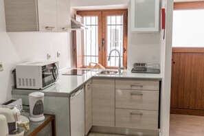 Familienhaus, 1 Schlafzimmer, Raucher | Eigene Küche | Kühlschrank, Mikrowelle, Herdplatte, Geschirrspüler