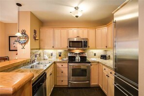 Condo, Multiple Beds (1107 Trappeur's Lodge, Trappeur's Cro) | Private kitchen - 1107 Trappeur's Lodge, Trappeur's Crossing Apartment 1 (Steamboat Springs)