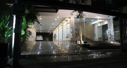 Malis the Residence & Hotel