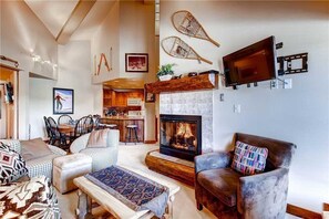 Condo, Multiple Beds (1301 Trappeur's Lodge, Trappeur's Cro) | Living area | TV, fireplace