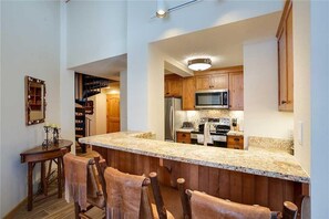 Condo, Multiple Beds (1303 Trappeur's Lodge, Trappeur's Cro) | Private kitchen | Fridge, microwave, stovetop, dishwasher
