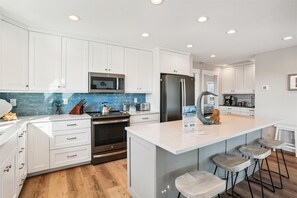 Fridge, microwave, oven, dishwasher