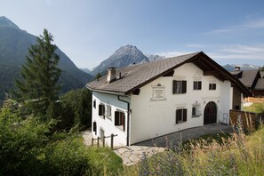 Front of property - Chasa Diala Wohnung Ena (Scuol)