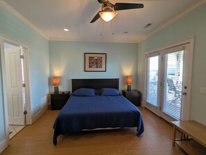 6 makuuhuonetta, työpöytä, silitysrauta/-lauta, ilmainen Wi-Fi