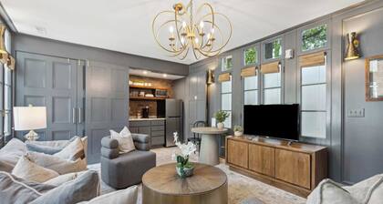 Serene Cottage with Beautiful Garden & Heated Pool