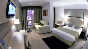 10 bedrooms, minibar, in-room safe, desk