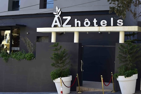 Property entrance. AZ Hôtel Vieux Kouba