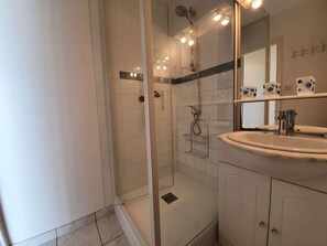 Bathroom - Cozy studio for 4, 50m from the beach (Saint-Hilaire-de-Riez)