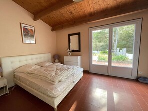 3 bedrooms