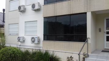 Fachada da propriedade