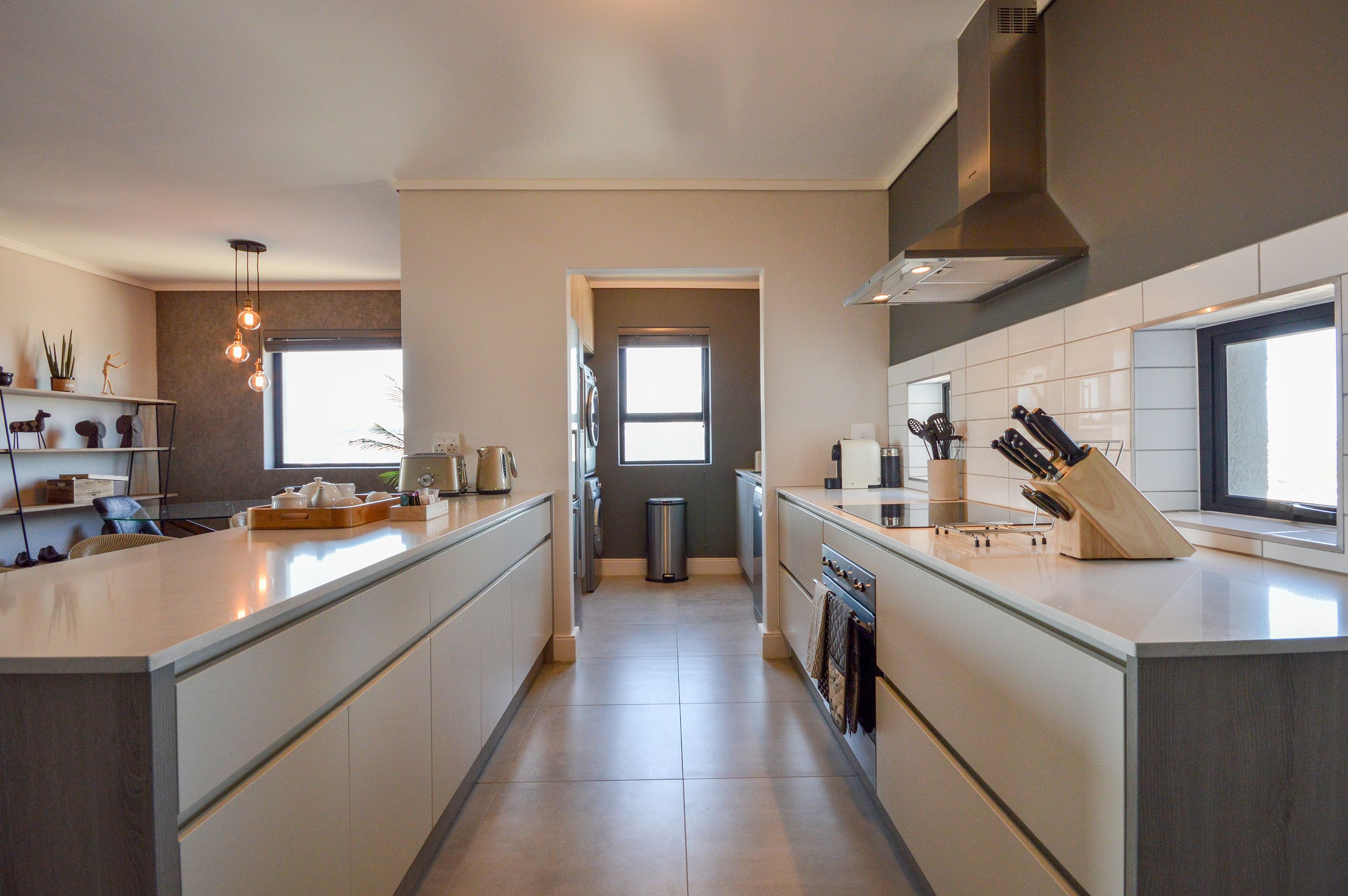 Superior Apartment | Private kitchenette | Full-size fridge, microwave, oven, stovetop