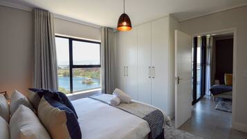 Leilighet – superior | Safe på rommet, skrivebord, strykejern/-brett og barnesenger (inkludert)